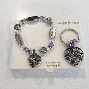 K&M bracelet and keyring set.